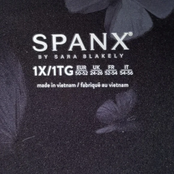 SPANX By Sarah Blakely Booty Boost Active 7/8 LeggingsMidnight Butterfly Sz 1X